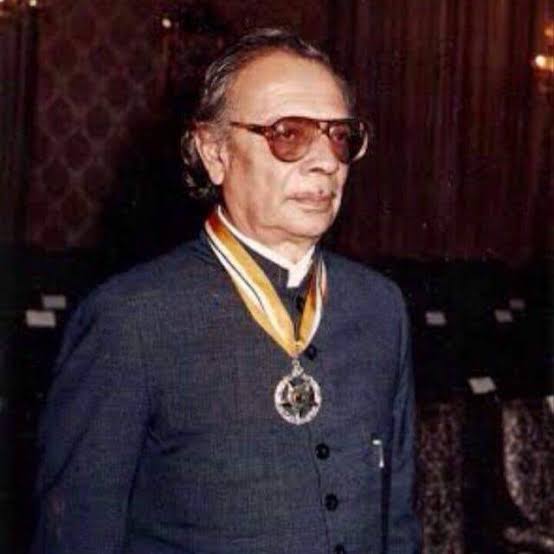 شان الحق حقی